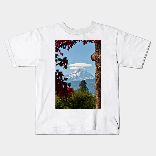 Mount Hood Close Up Kids T-Shirt by KirtTisdale